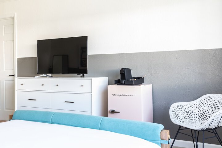 Room 55 of 68