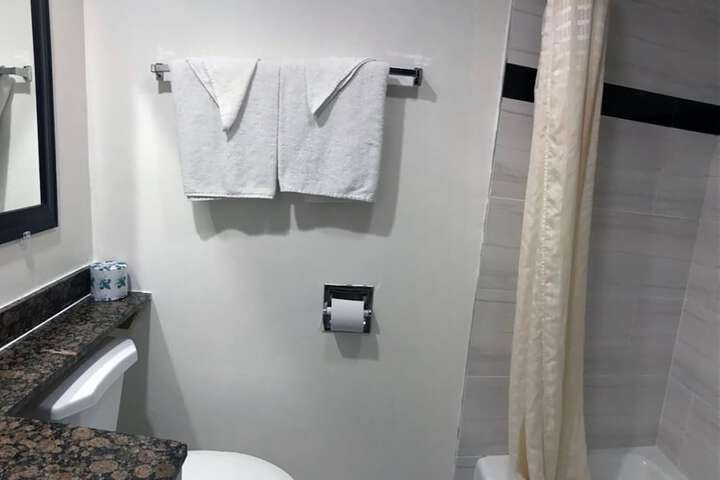 Room 11 of 46