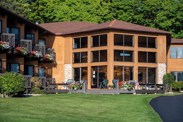 Hotel 10 of 69