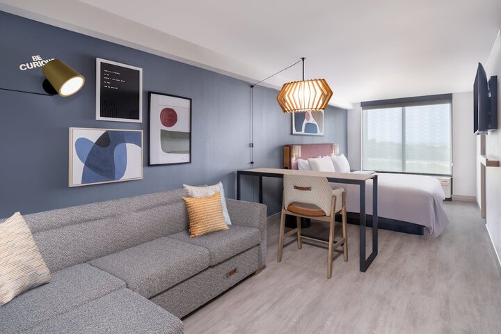 Room 41 of 84