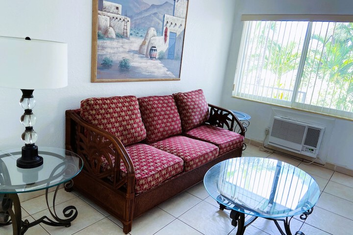 Room 35 of 108