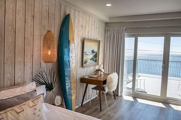 Room 43 of 62