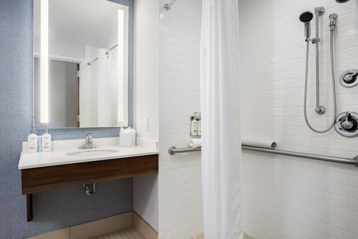Holiday Inn Resort Fort Walton Beach by IHG