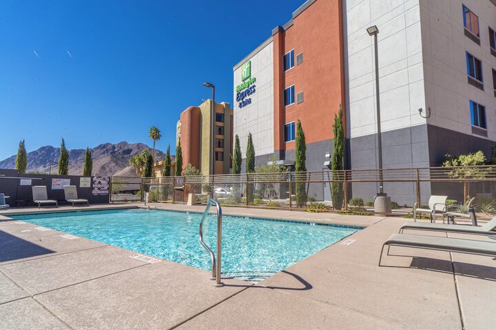 Holiday Inn Express & Suites Henderson South - Boulder City by IHG