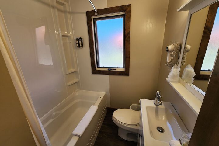 Aspen Village Inn