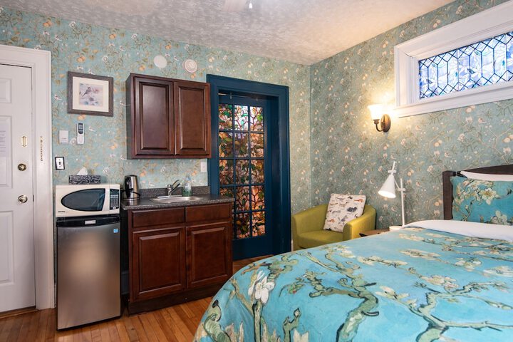Room 38 of 71