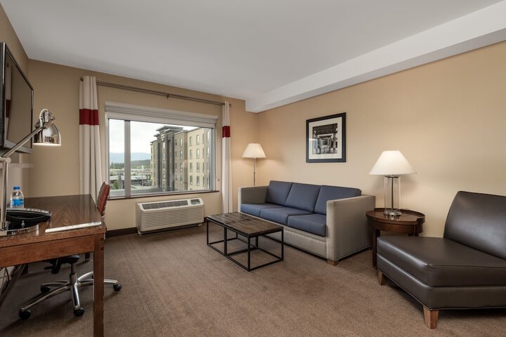 Four Points by Sheraton Kelowna Airport