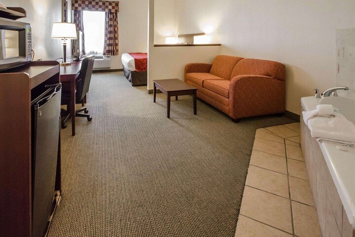 Quality Suites Jeffersonville - Louisville North