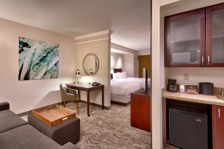 Room 8 of 20