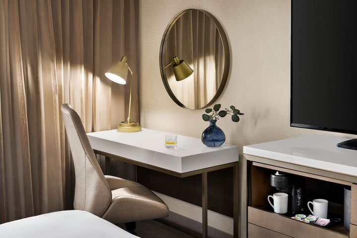 Room 40 of 62