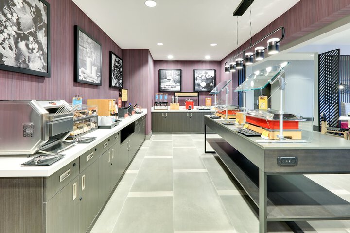 Hampton Inn by Hilton Irvine Spectrum / Lake Forest