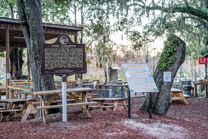 Camp Mack Lodge Marina & RV Resort