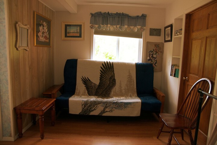 Room 16 of 36