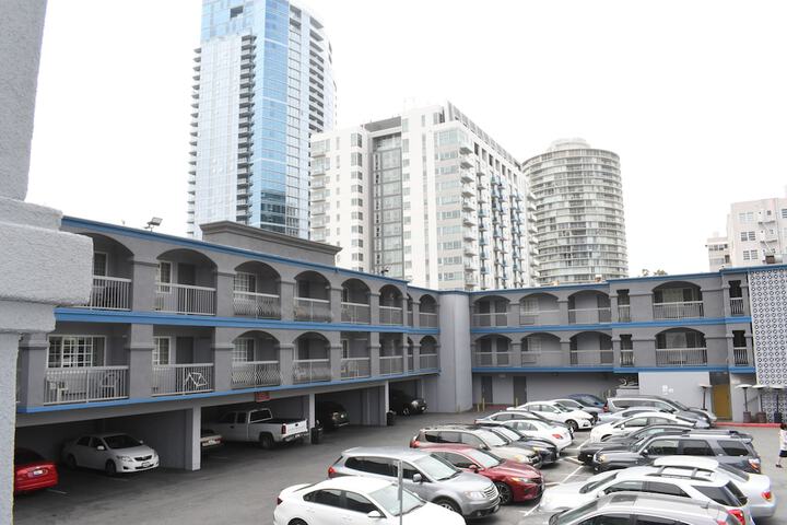 Hotel 3 of 33