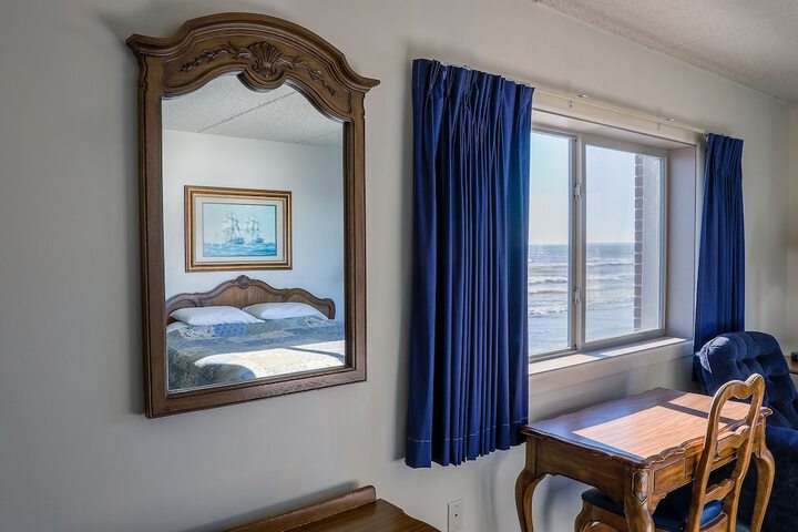 Room 14 of 50