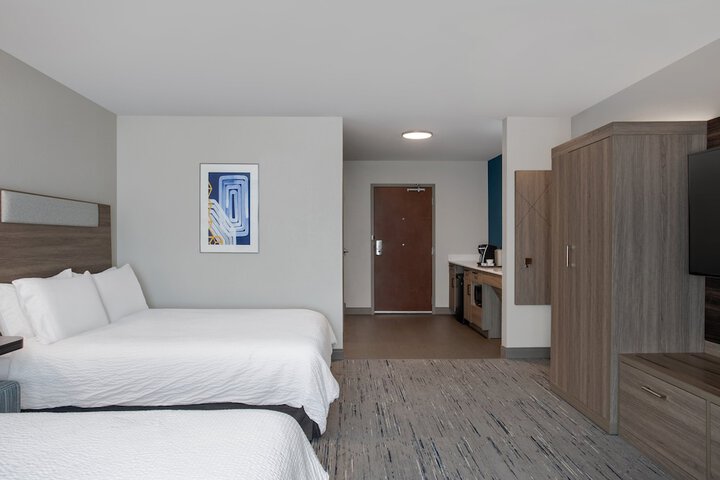 Room 37 of 78