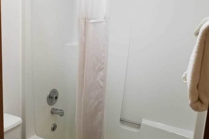 Room 25 of 39