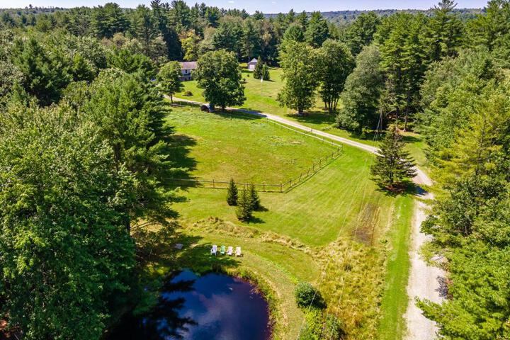 Southwoods Mountain Estate -private mansion pool, hottub+ 15 acres