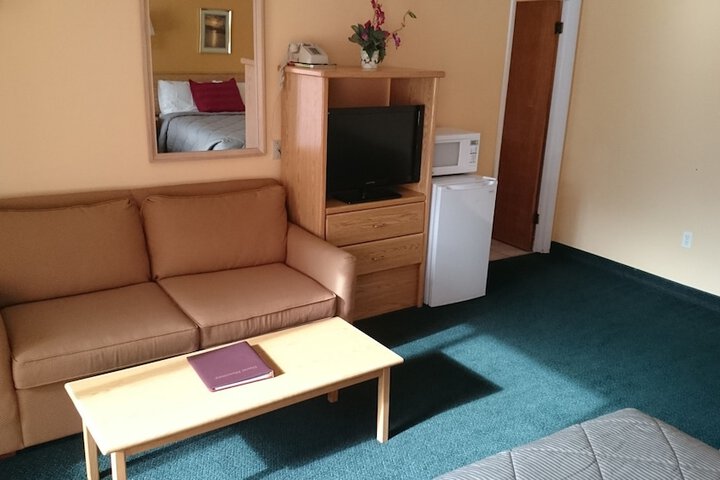 Room 37 of 40