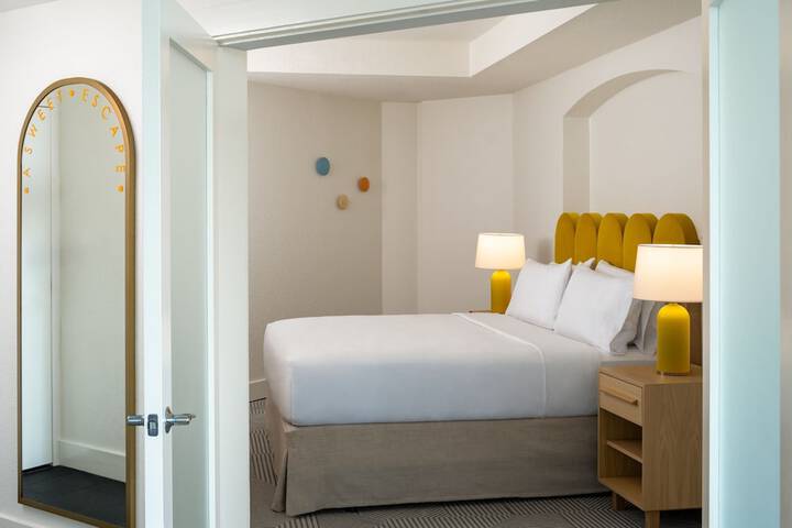 Room 40 of 71