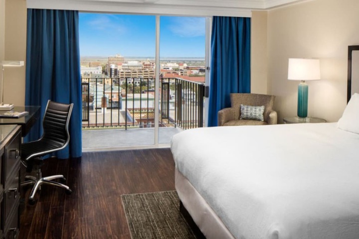 Room 47 of 102