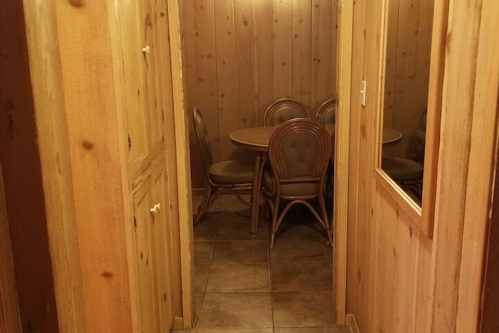 Room 168 of 229