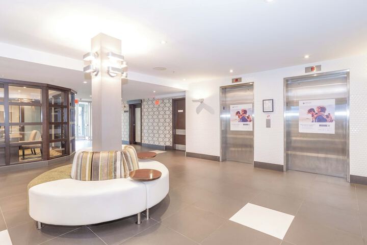 Hotel Interior 10 of 32