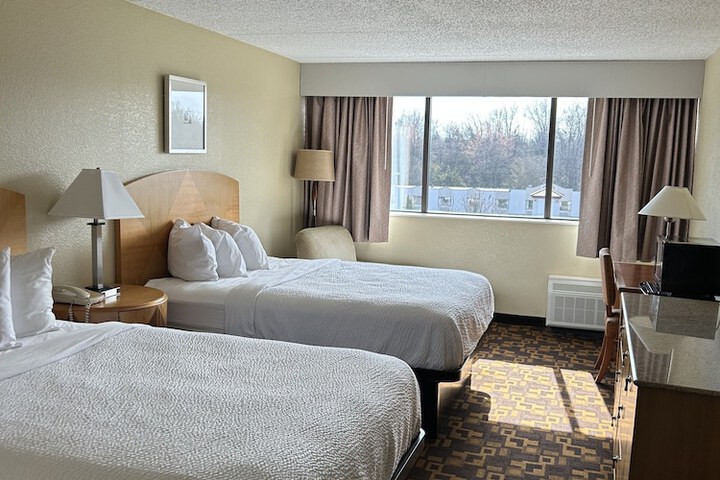 Room 15 of 22