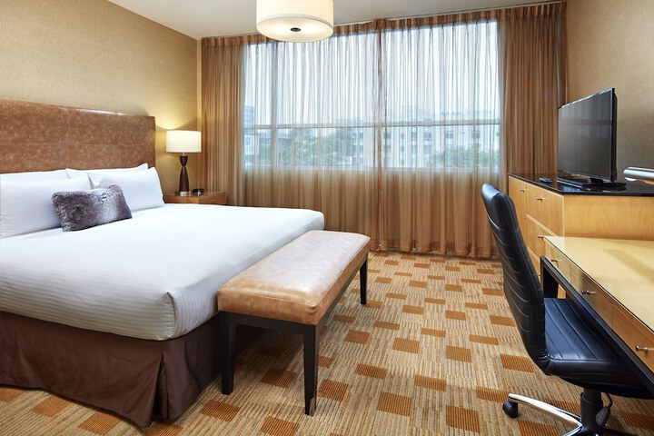 Room 16 of 23