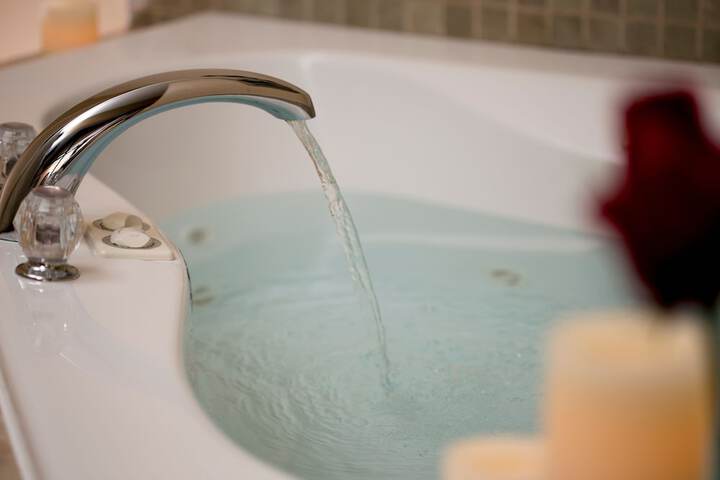 Hot Tub 46 of 57