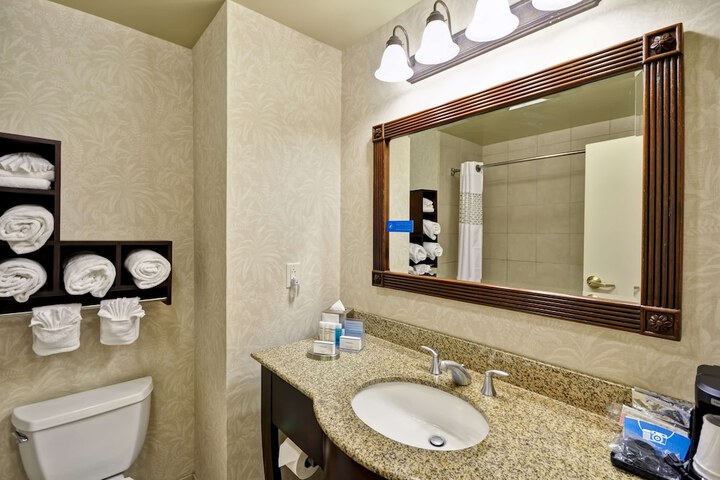 Room 15 of 40
