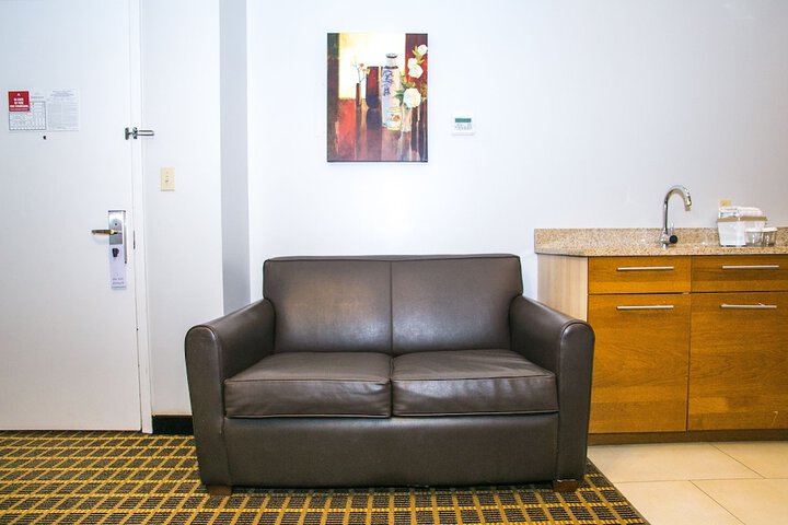 Room 19 of 44