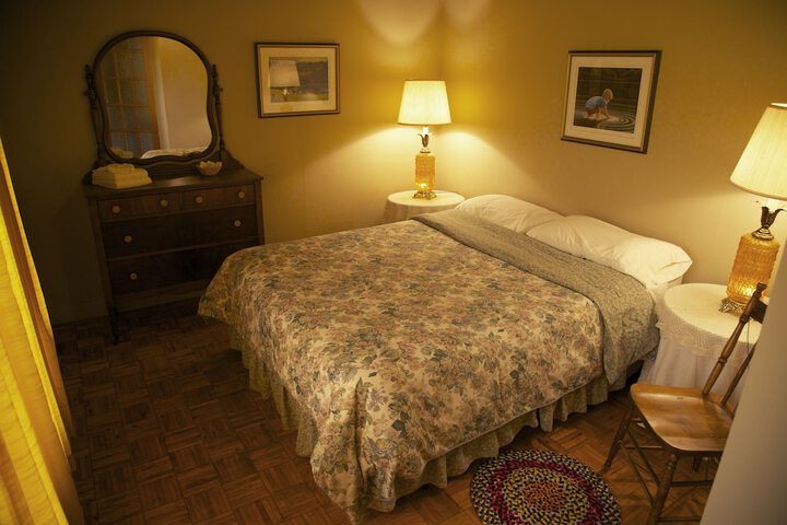 Room 141 of 211