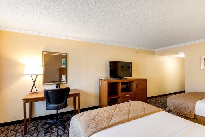 Room 21 of 61