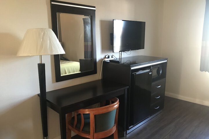 Manhattan Inn & Suites - LAX
