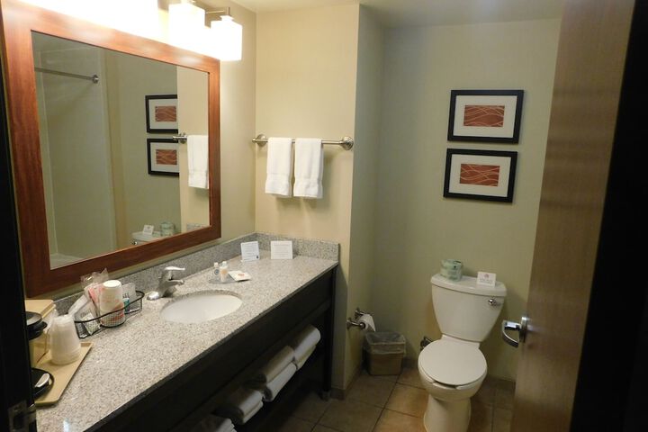 Room 17 of 35