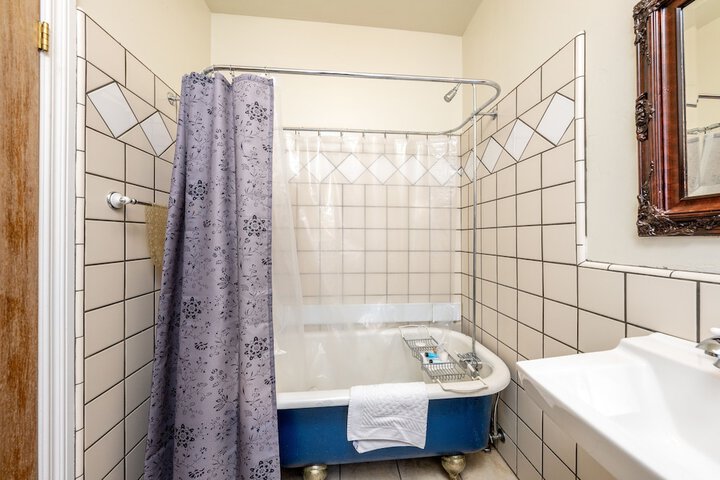 Room 10 of 89
