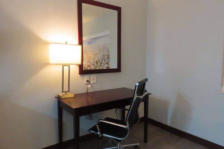 Room 16 of 25