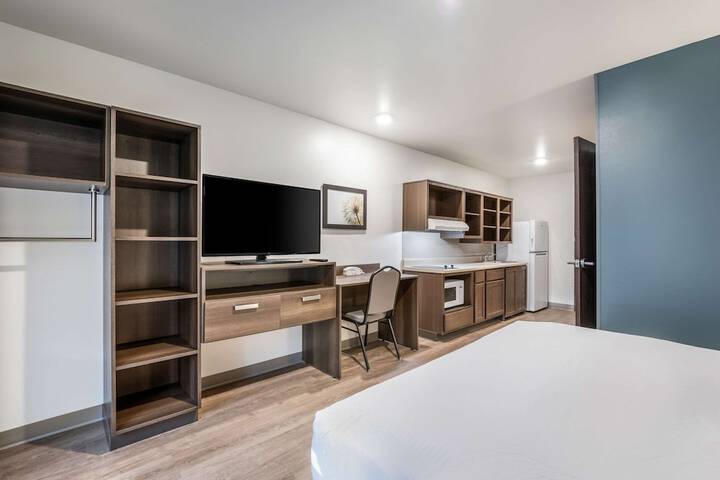 Room 26 of 47