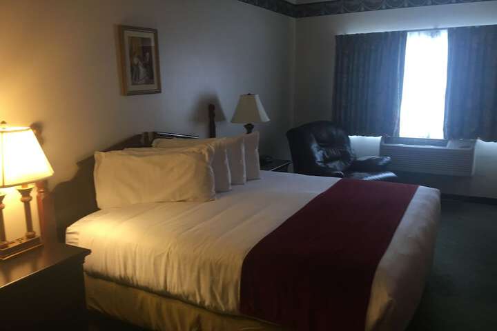 Room 52 of 85