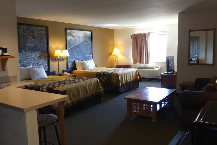 Room 13 of 39