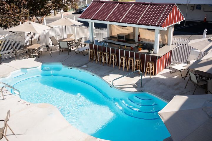 Pool 7 of 83