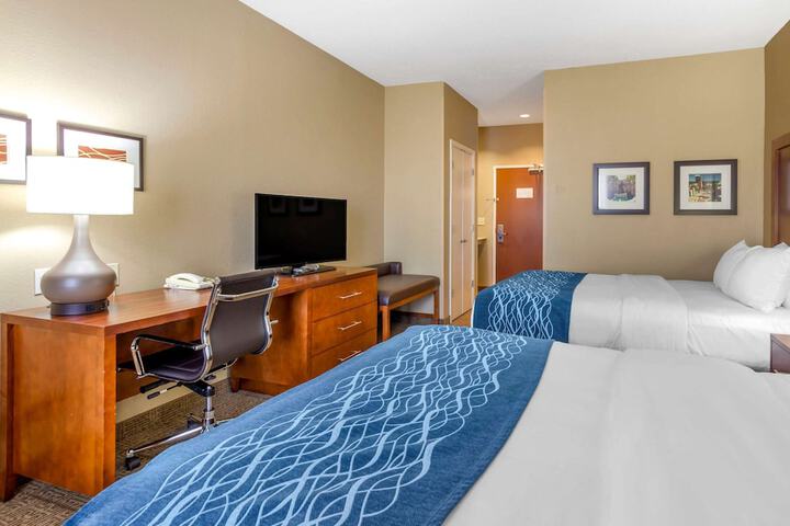 Room 27 of 43