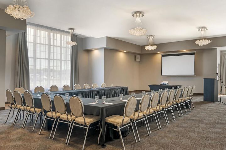 Best Western Plus Woodstock Hotel & Conference Centre