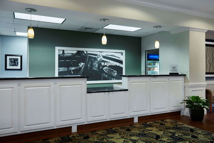 Hampton Inn & Suites Concord / Charlotte
