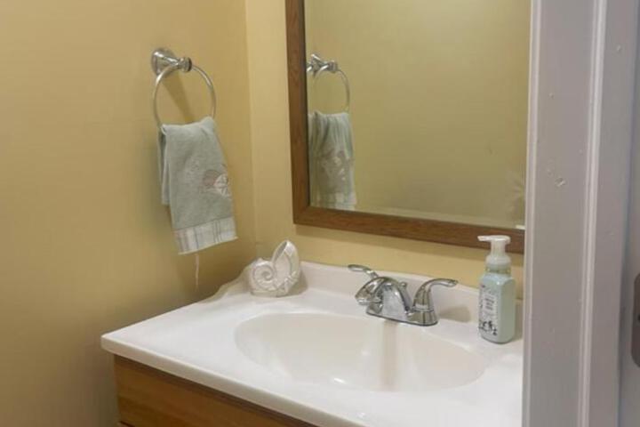 Three Bedroom House - Cape May short walk to the Bay