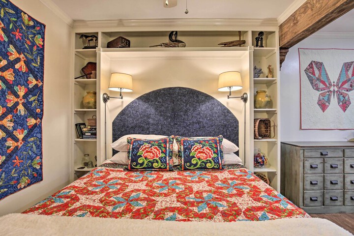 Cozy & Quiet Studio w / Porch Near Scenic Railway!