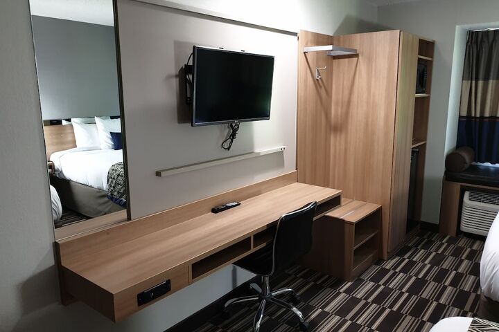 Room 38 of 53