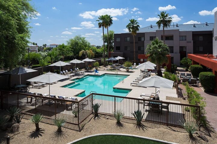 Pool 11 of 44
