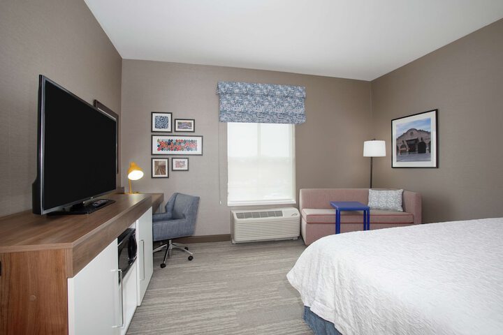 Room 18 of 42